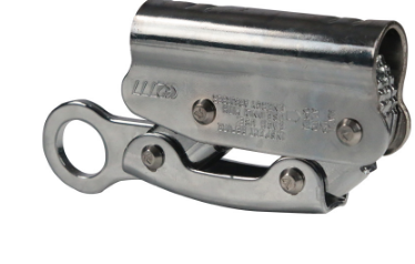 一根安全绳和一个抓绳器只能承载一个人的重量